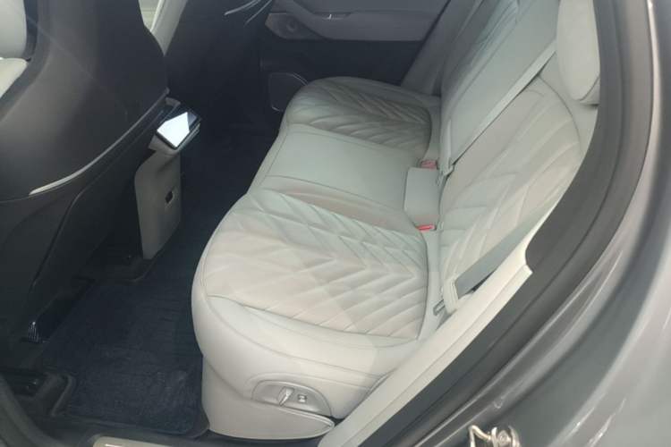 Used Nio ES6 2025 75 kWh Left Rear Seat