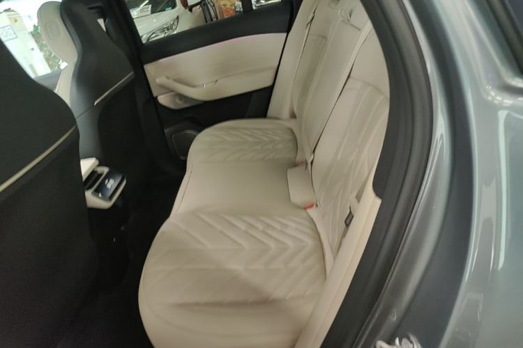 Used Nio ES6 2025 75 kWh Left Rear Seat