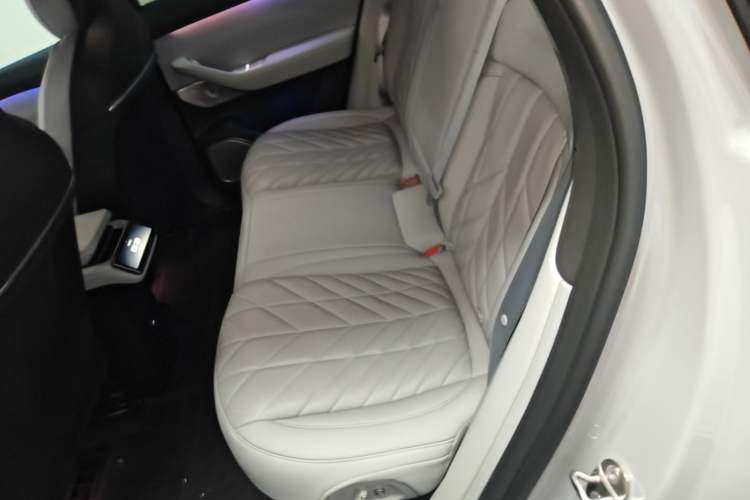 Used Nio ES6 2025 75 kWh Left Rear Seat