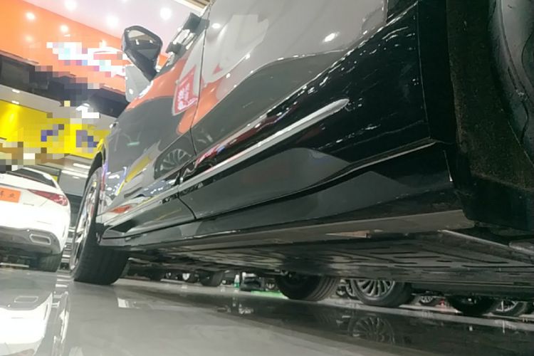 Used Nio ES6 2025 75 kWh Left Side Sill