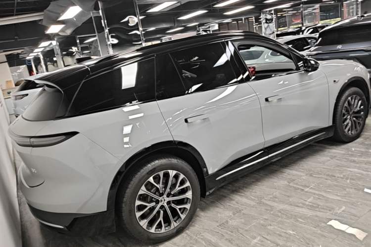 Used Nio ES6 2025 75 kWh Rear Right 45 Deg