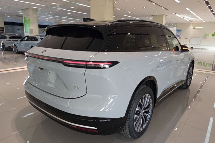 Used Nio ES6 2025 75 kWh Rear Right 45 Deg