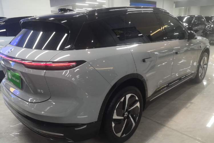Used Nio ES6 2025 75 kWh Rear Right 45 Deg
