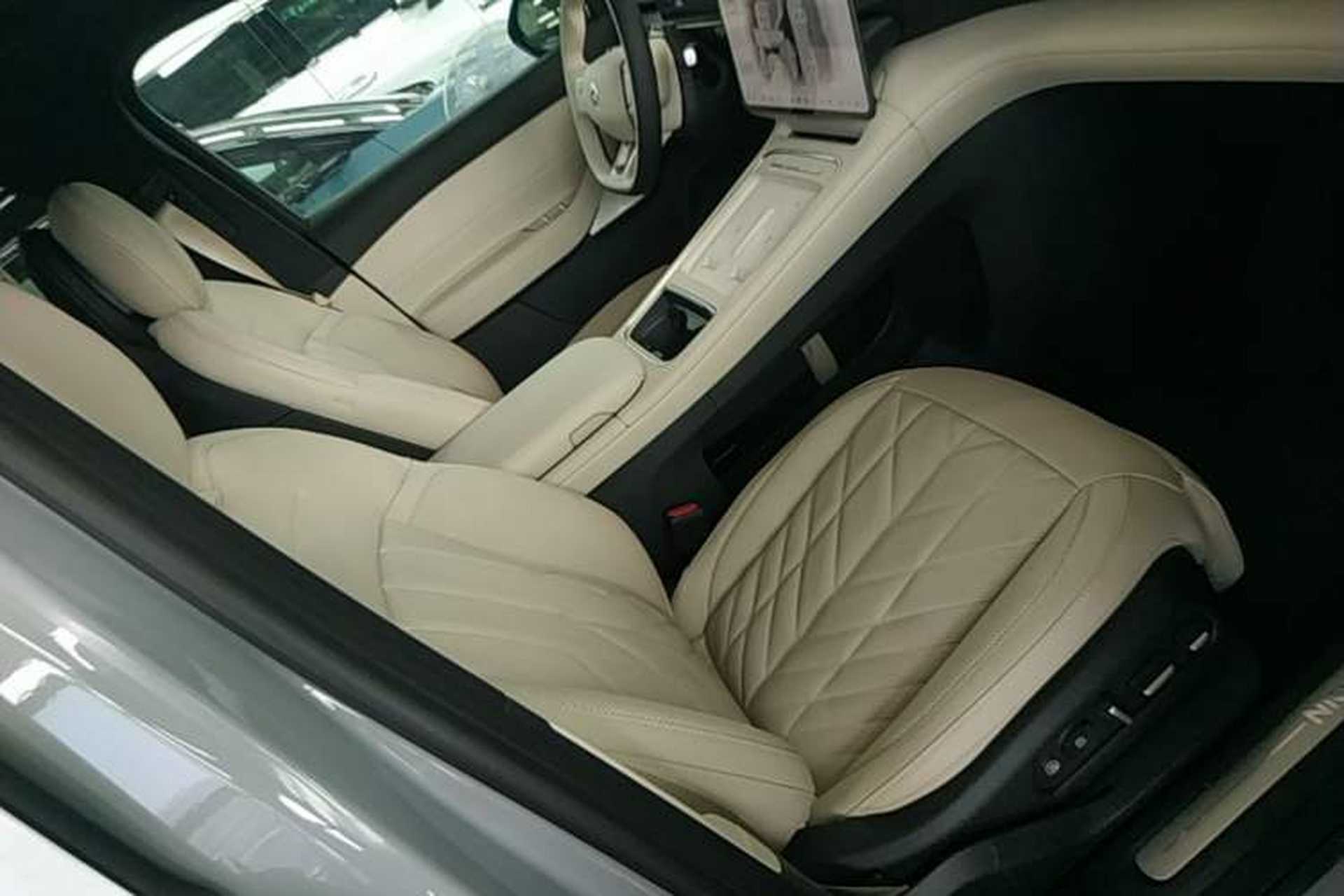 Used Nio ES6 2025 100 kWh Right Front Seat