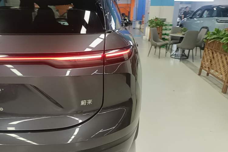 Used Nio ES6 2025 75 kWh Right Rear Taillight
