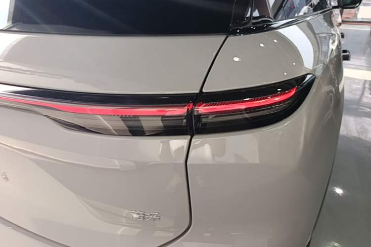 Used Nio ES6 2025 75 kWh Right Rear Taillight
