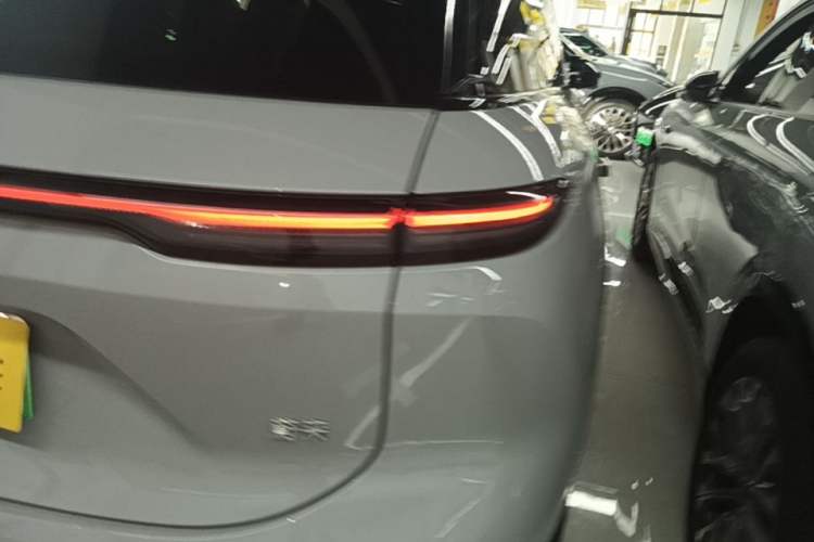 Used Nio ES6 2025 75 kWh Right Rear Taillight