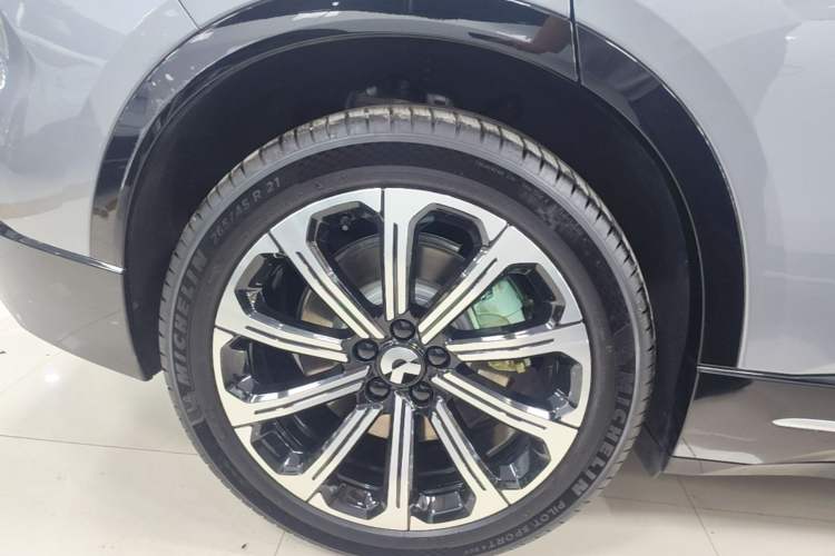 Used Nio ES6 2025 75 kWh Right Rear Wheel Hub