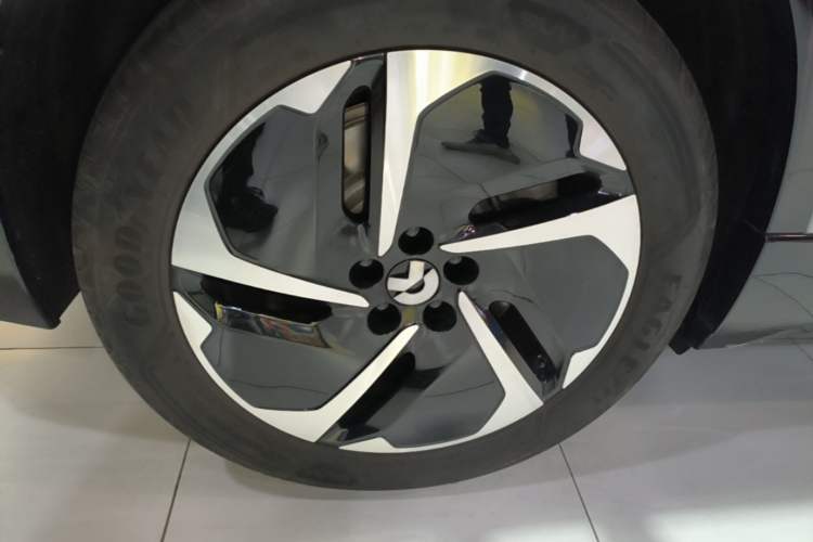 Used Nio ES6 2025 75 kWh Right Rear Wheel Hub