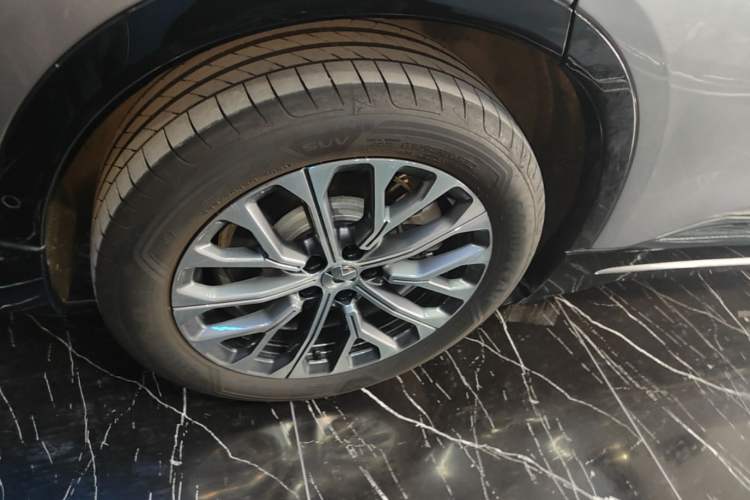Used Nio ES6 2025 75 kWh Right Rear Wheel Hub