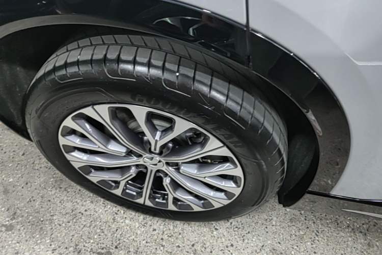 Used Nio ES6 2025 75 kWh Right Rear Wheel Hub