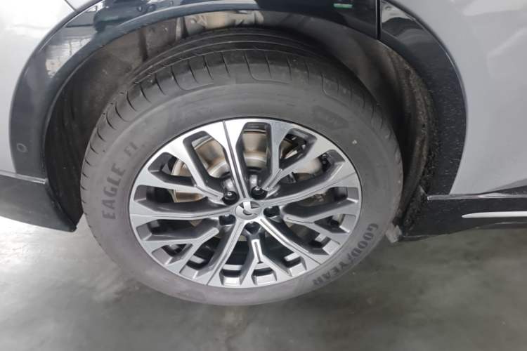 Used Nio ES6 2025 75 kWh Right Rear Wheel Hub