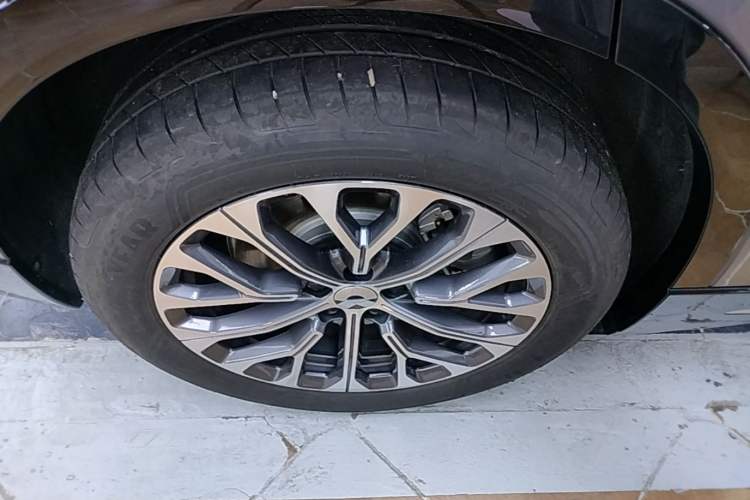 Used Nio ES6 2025 75 kWh Right Rear Wheel Hub