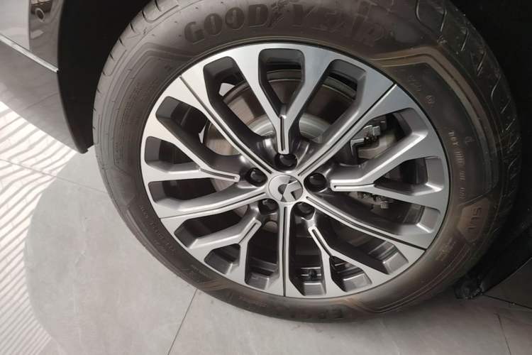 Used Nio ES6 2025 75 kWh Right Rear Wheel Hub
