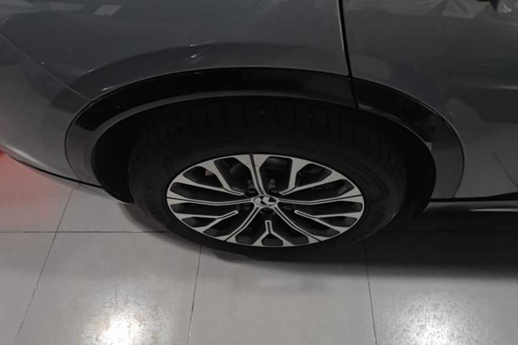 Used Nio ES6 2025 75 kWh Right Rear Wheel Hub