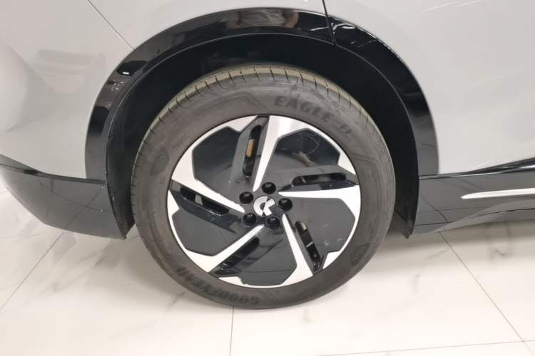 Used Nio ES6 2025 75 kWh Right Rear Wheel Hub