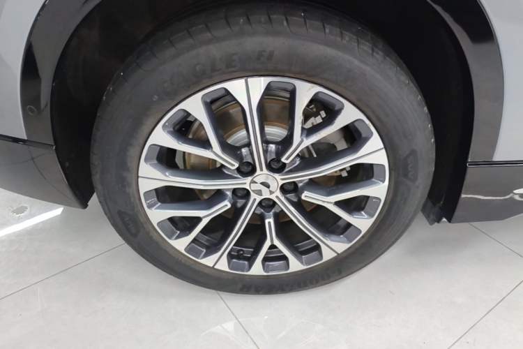 Used Nio ES6 2025 75 kWh Right Rear Wheel Hub