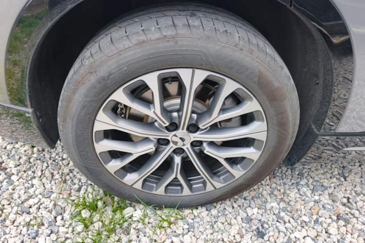 Used Nio ES6 2025 75 kWh Right Rear Wheel Hub