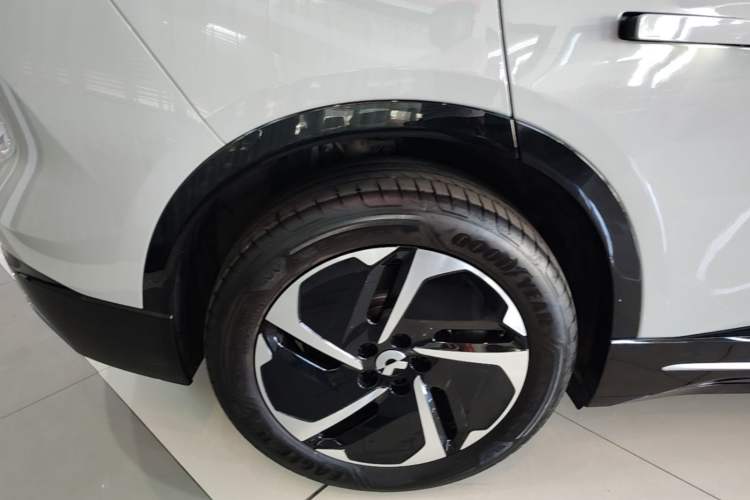 Used Nio ES6 2025 75 kWh Right Rear Wheel Hub