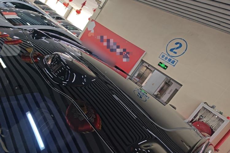 Used Nio ES6 2025 Model 100kWh 300,000th Anniversary Edition Roof