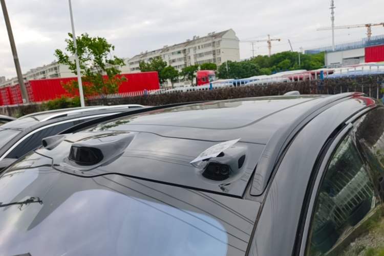 Used Nio ES6 2025 75 kWh Roof