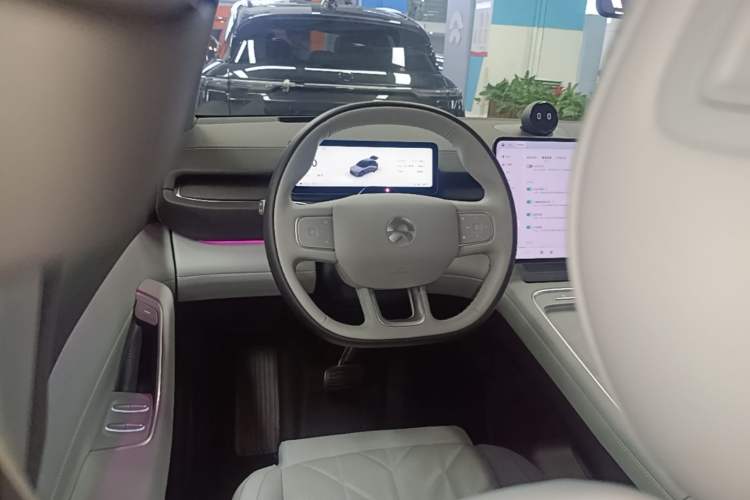 Used Nio ES6 2025 75 kWh Steering Wheel