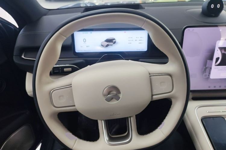Used Nio ES6 2025 75 kWh Steering Wheel