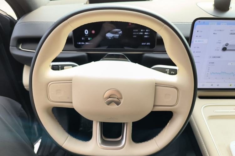 Used Nio ES6 2025 75 kWh Steering Wheel