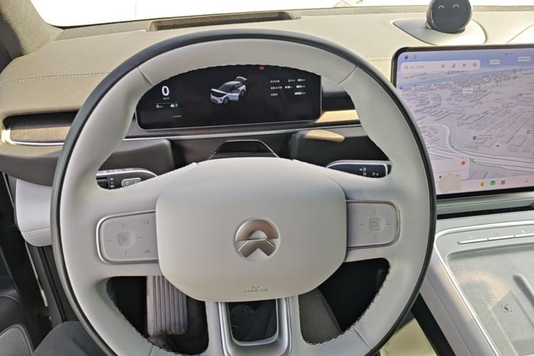 Used Nio ES6 2025 75 kWh Steering Wheel
