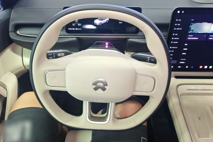 Used Nio ES6 2025 75 kWh Steering Wheel