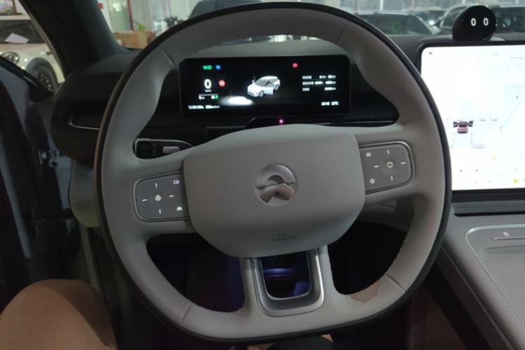 Used Nio ES6 2025 75 kWh Steering Wheel