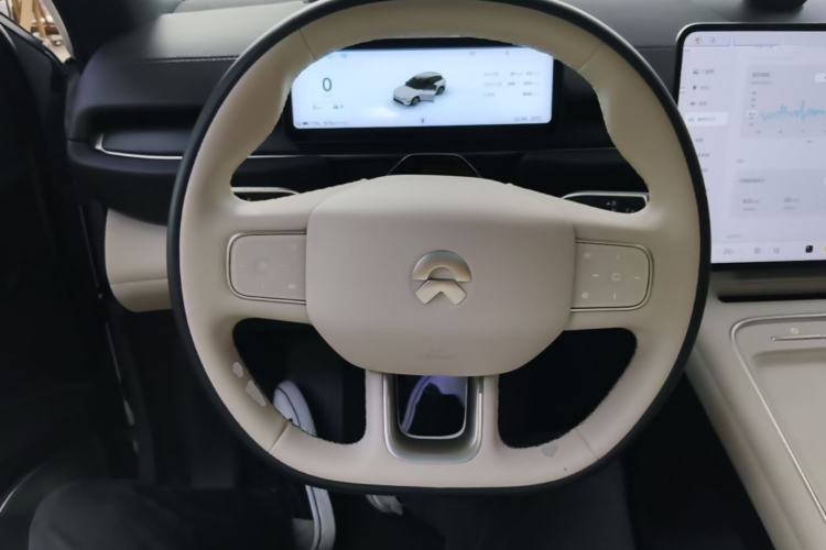 Used Nio ES6 2025 75 kWh Steering Wheel