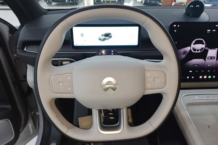 Used Nio ES6 2025 75 kWh Steering Wheel