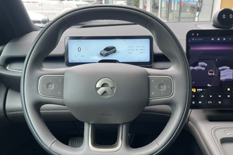 Used Nio ES6 2025 75 kWh Steering Wheel