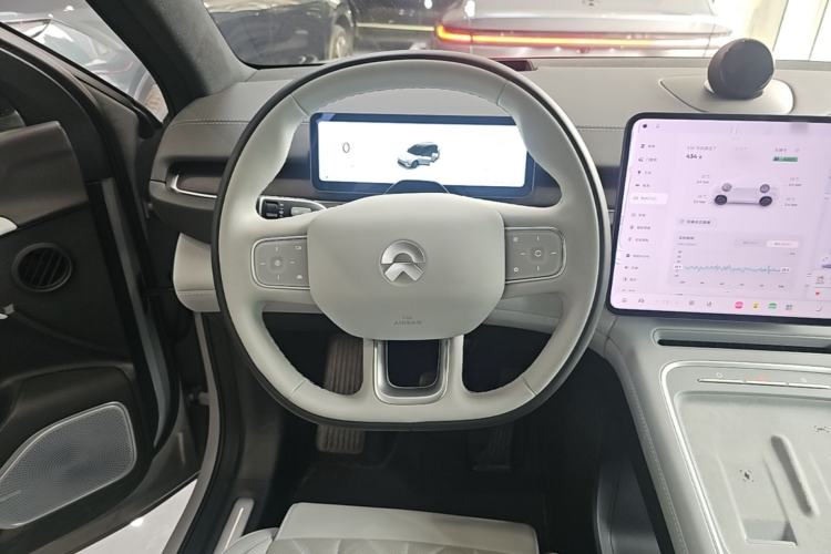 Used Nio ES6 2025 75 kWh Steering Wheel