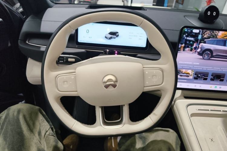Used Nio ES6 2025 75 kWh Steering Wheel