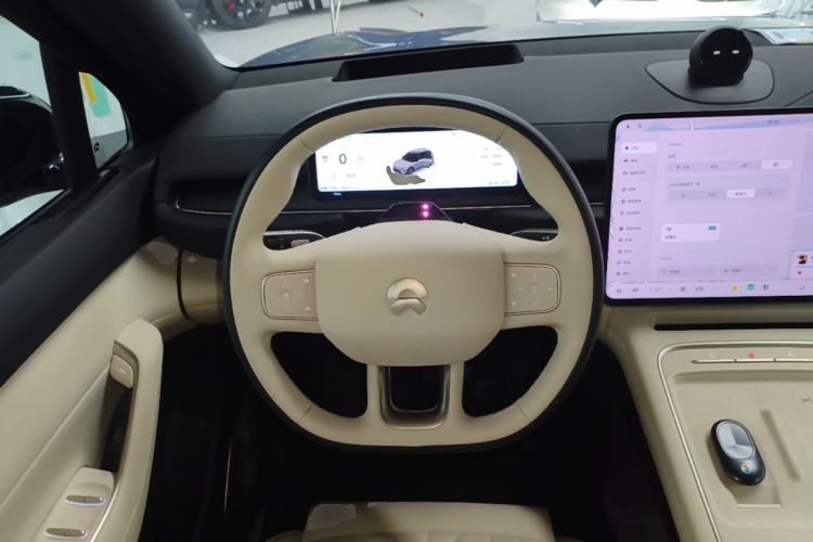 Used Nio ES6 2025 75 kWh Steering Wheel
