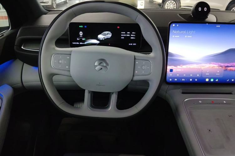 Used Nio ES6 2025 75 kWh Steering Wheel