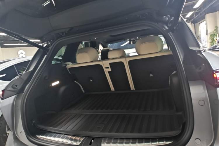 Used Nio ES6 2025 75 kWh Trunk