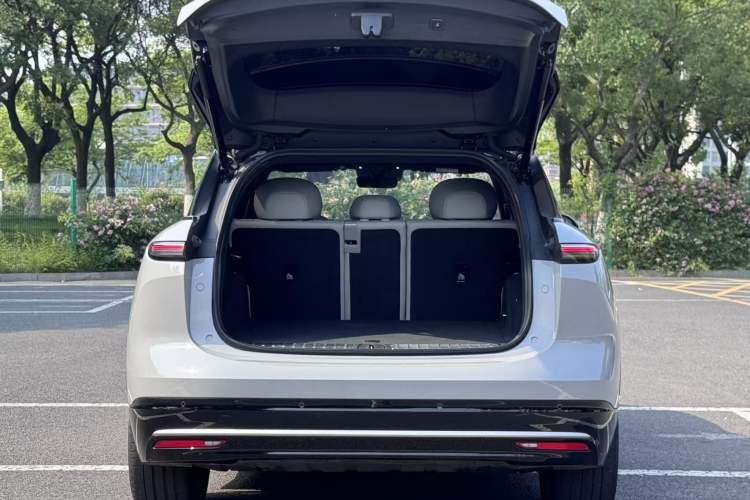 Used Nio ES6 2025 75 kWh Trunk