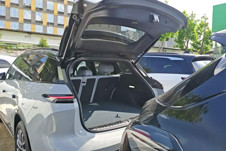 Used Nio ES6 2025 75 kWh Trunk