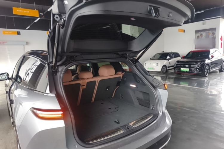 Used Nio ES6 2025 75 kWh Trunk