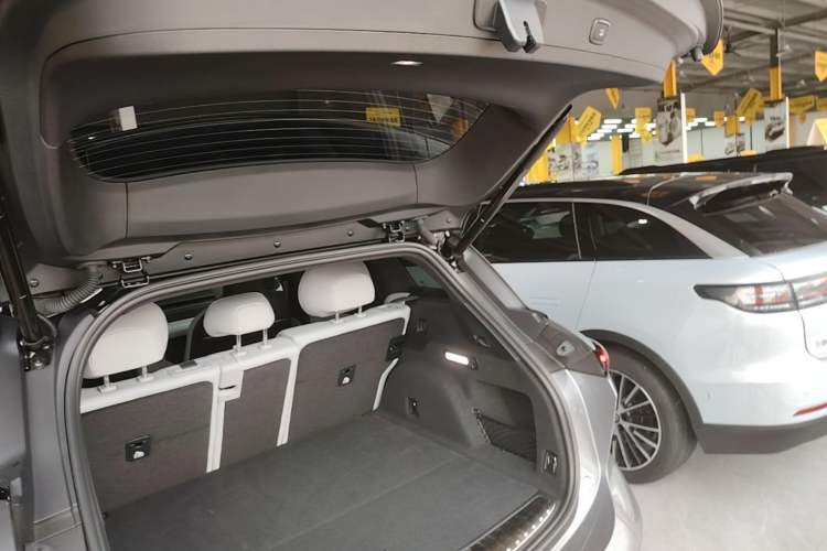 Used Nio ES6 2025 75 kWh Trunk