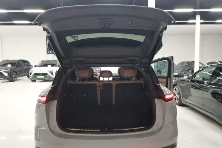 Used Nio ES6 2025 75 kWh Trunk