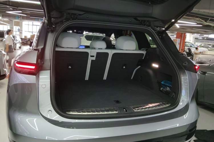 Used Nio ES6 2025 75 kWh Trunk