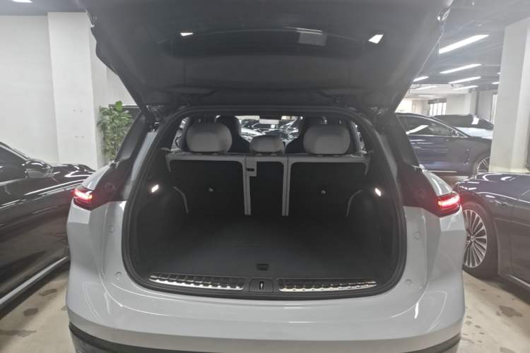 Used Nio ES6 2025 75 kWh Trunk