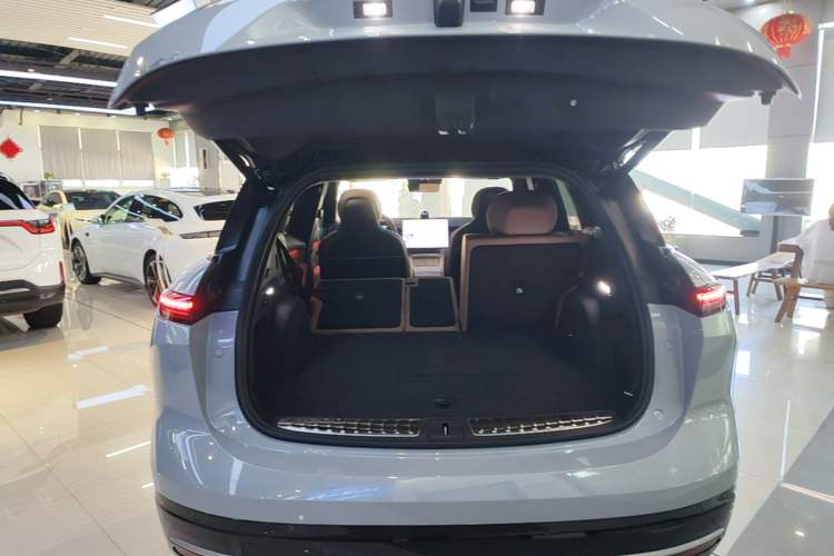 Used Nio ES6 2025 75 kWh Trunk