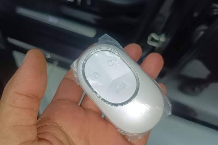 Used Nio ES6 2025 75 kWh Vehicle Key