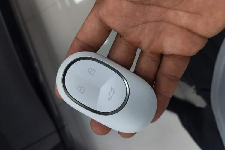 Used Nio ES6 2025 75 kWh Vehicle Key