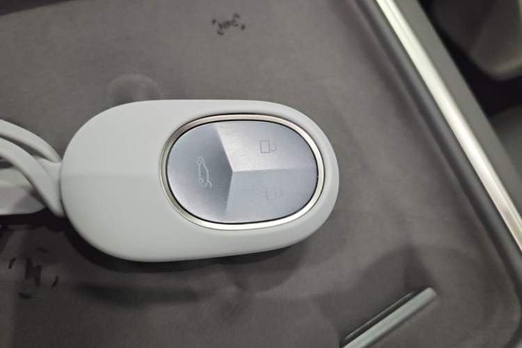 Used Nio ES6 2025 Model 100kWh 300,000th Anniversary Edition Vehicle Key